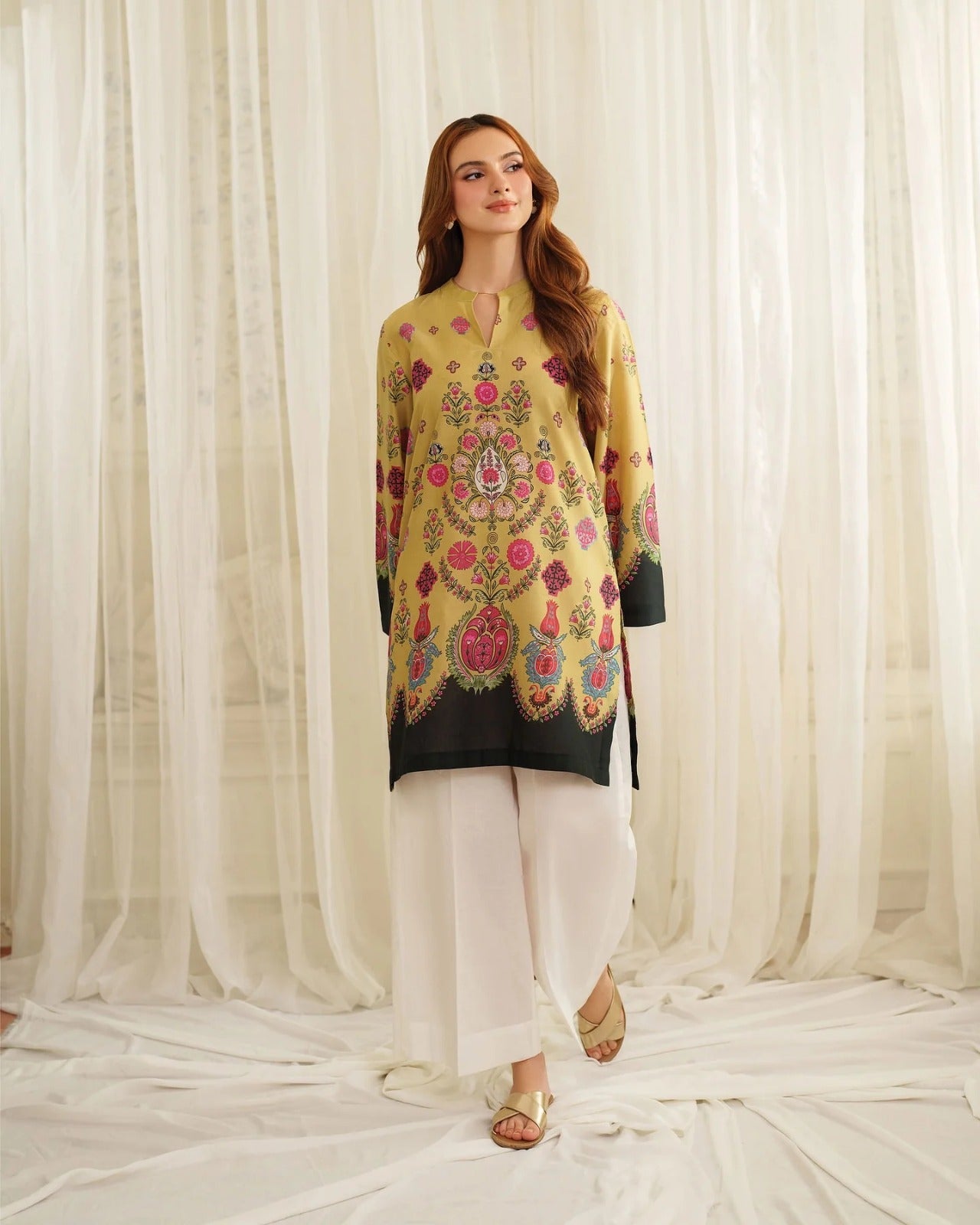 Design Code : ZCC 0011 - FARSHI CORDSET